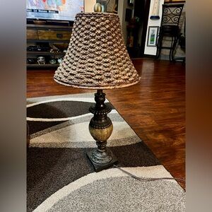 Vintage tropical pineapple decorative table lamp